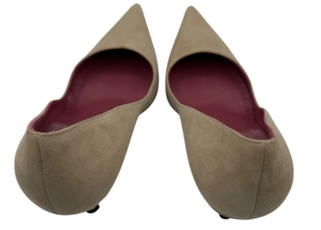 Gucci Nude Suede Kitten Heel Pumps – Size 6