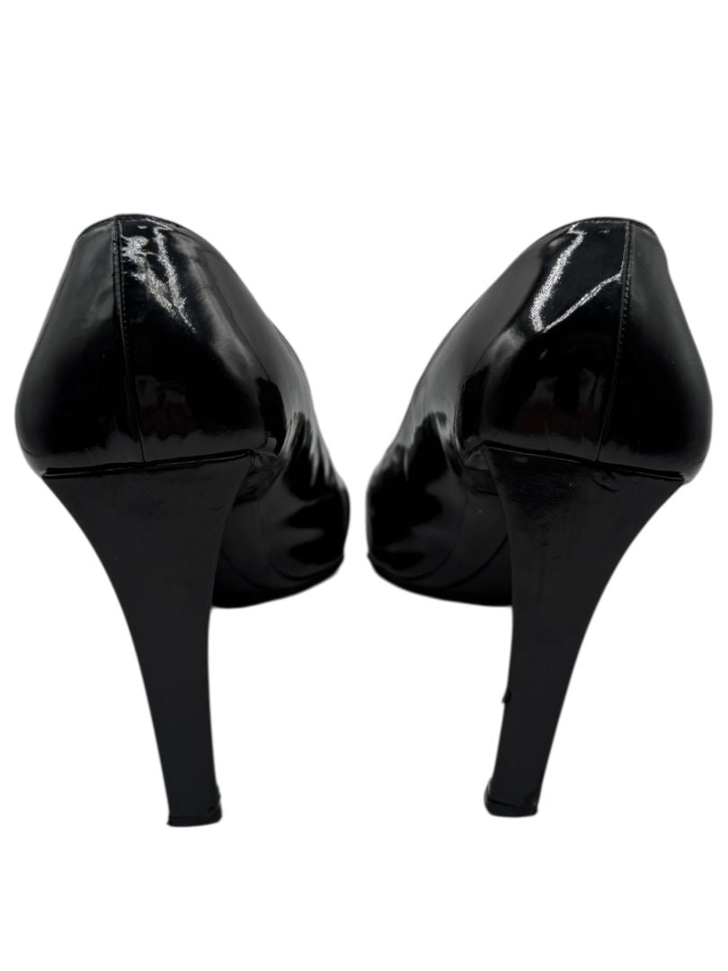 Vera Wang Black Patent Leather Buckle Heels – Size 10
