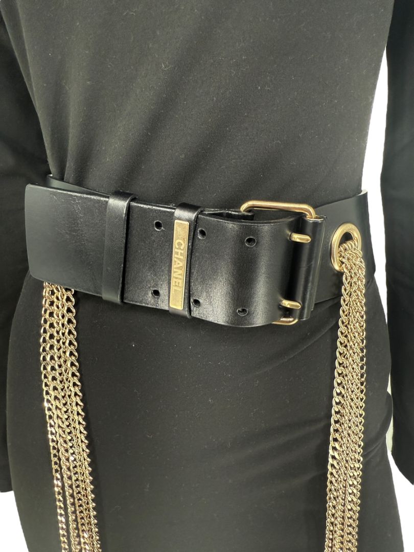 Chanel Spring 2008 Black Leather Gold Chain Accent Belt – Size 90/36