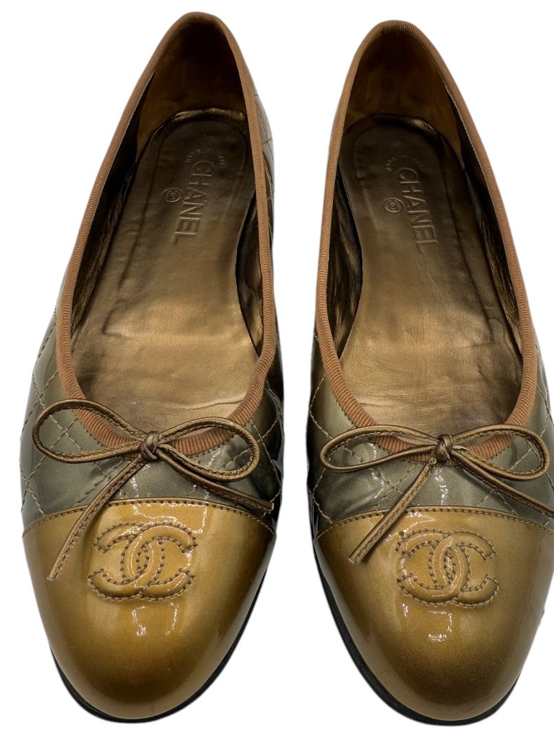 Chanel Gold & Bronze Quilted Patent Leather Ballet Flats – Size 42