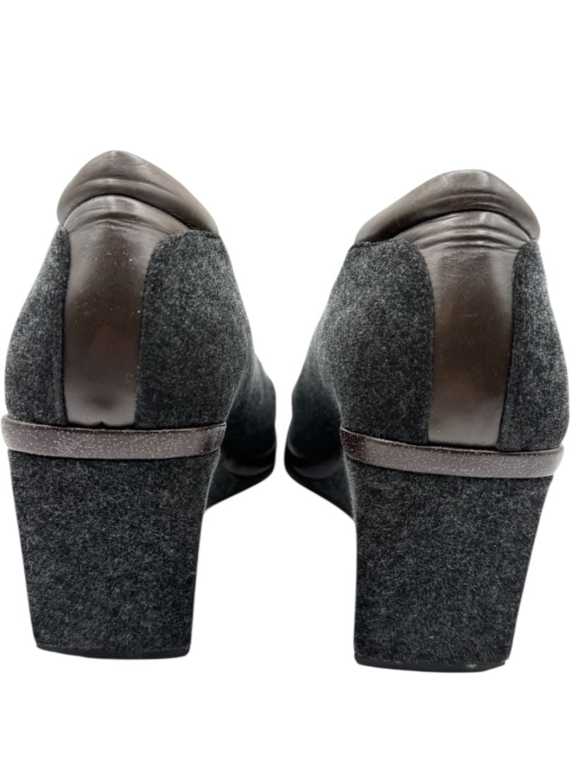 Donald J Pliner Grey Felt & Leather Wedge Pumps – Size 9.5