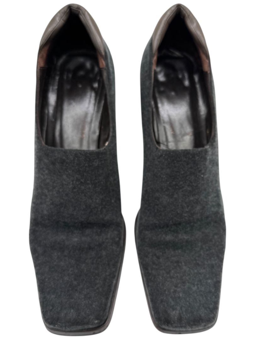 Donald J Pliner Grey Felt & Leather Wedge Pumps – Size 9.5