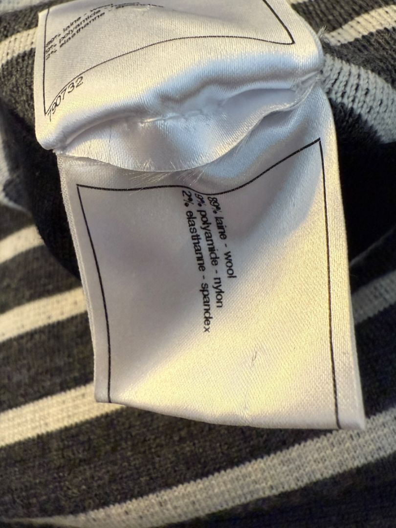 Chanel Reversible Striped Wool Long Cardigan Coat – Cruise 2010 “Venice” Collection – Size 44