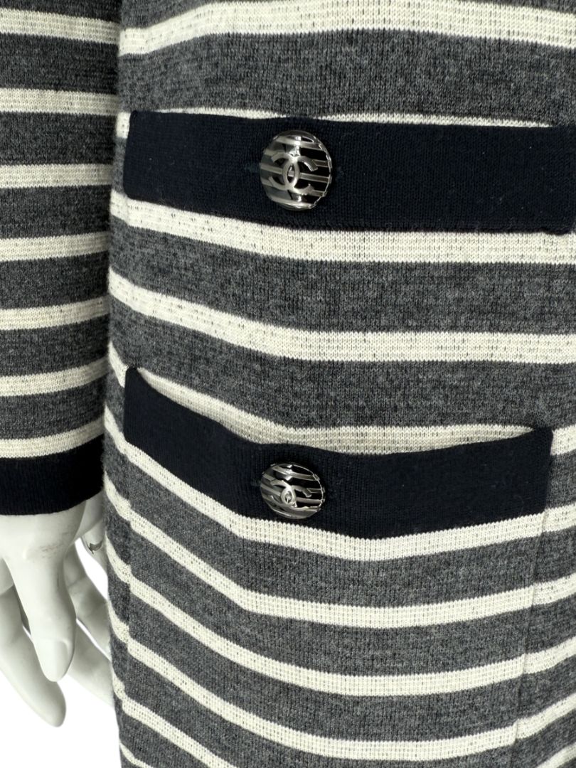 Chanel Reversible Striped Wool Long Cardigan Coat – Cruise 2010 “Venice” Collection – Size 44