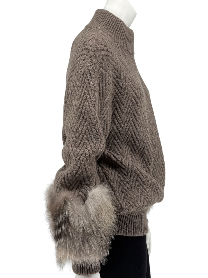 Agnona Taupe Chevron Cashmere Sweater with Fox Fur Cuffs – Size M