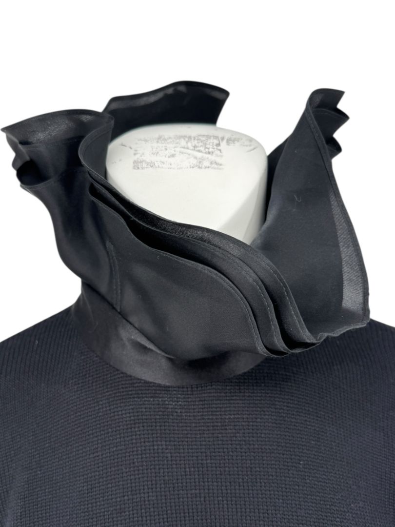 Zang Toi Black Wool-Cashmere Ruffled Fantasy Sleeve Top – Size XL