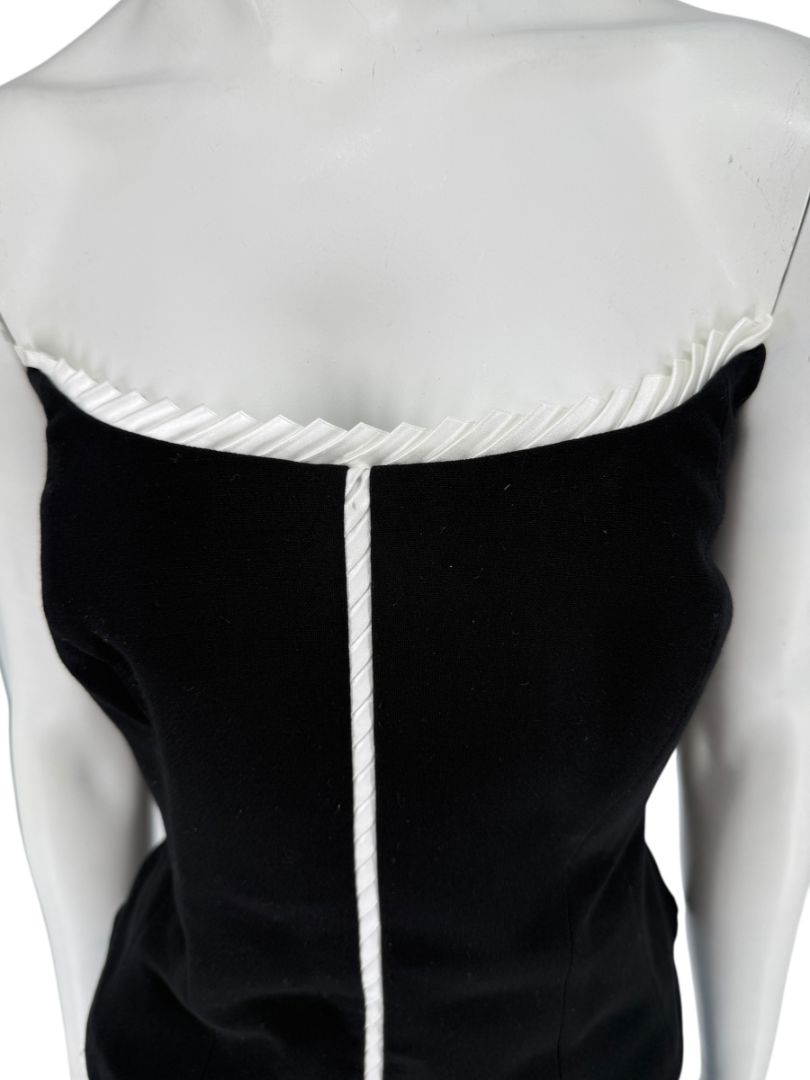 Escada Black Strapless Corset Top with Satin Trim – Size 44