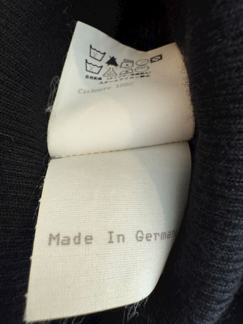 Rena Lange Women’s Black 100% Cashmere Turtleneck Sweater – Size L