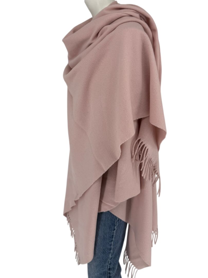 Les Copains Blush Pink Wool Shawl Wrap – Excellent Pre-Owned Condition
