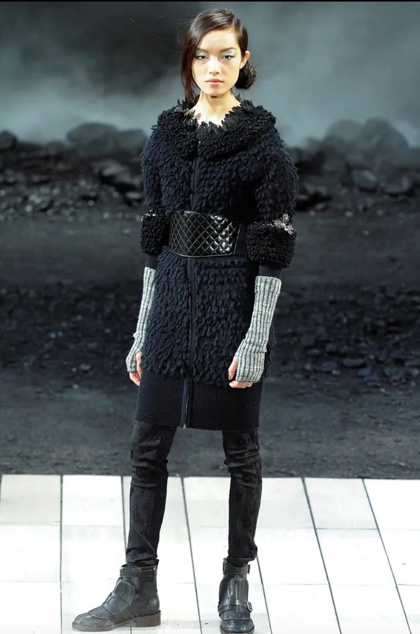 CHANEL FW 2011 Quilted Pattern Belt *Runway*