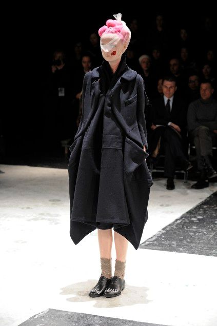 Comme des Garçons Black Wool Sculptural Coat – Fall 2009 – Size S